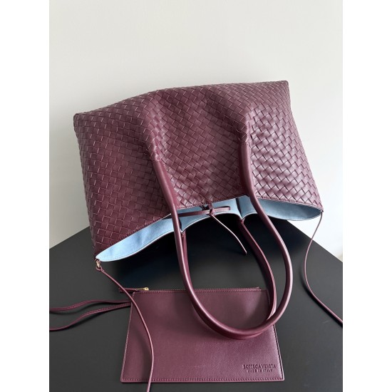 Bottega Veneta Pinacoteca