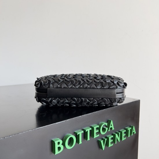 BottegaVeneta Knot Dinner bag