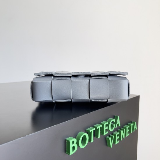 Bottega Veneta Cassette