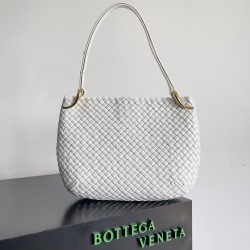 Bottega Veneta Clicker Bag 36*12*30CM Bottega Veneta Clicker Bag 36*12*30CM