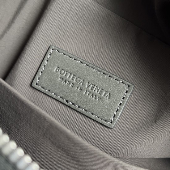 Bottega Veneta Intrecciato Travel Pouch