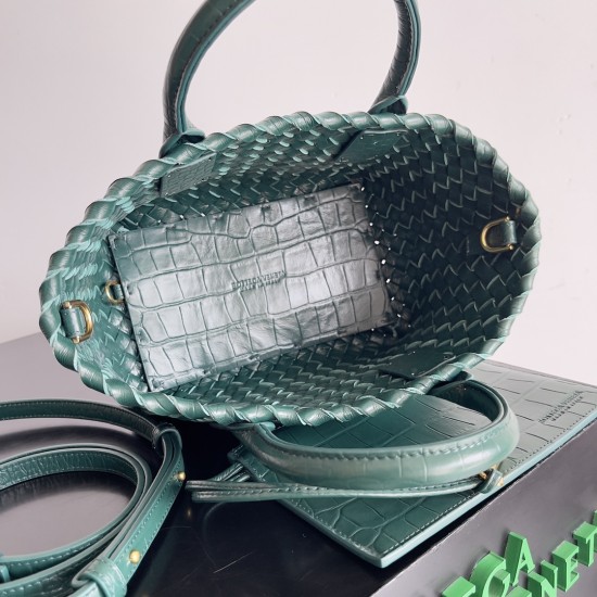 Bottega Veneta Mini Cabat