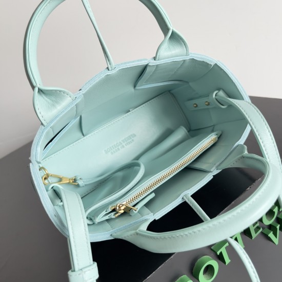 Bottega Veneta Mini Arco Tote
