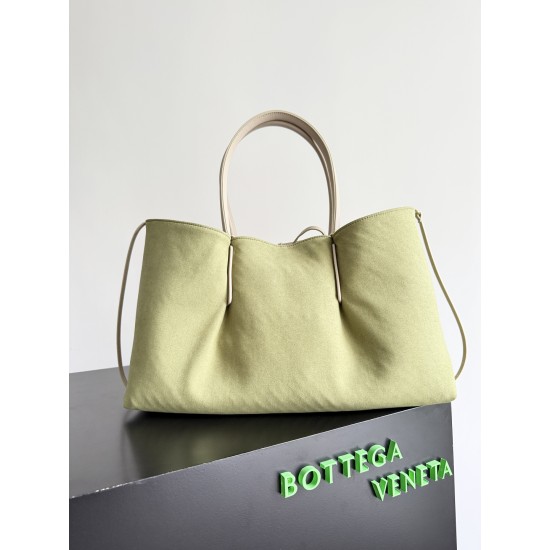 Bottega Veneta Pinacoteca