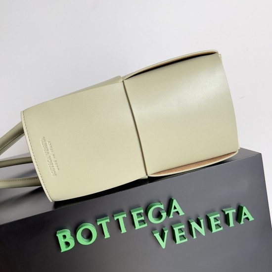 Bottega Veneta Arco Tote Bag