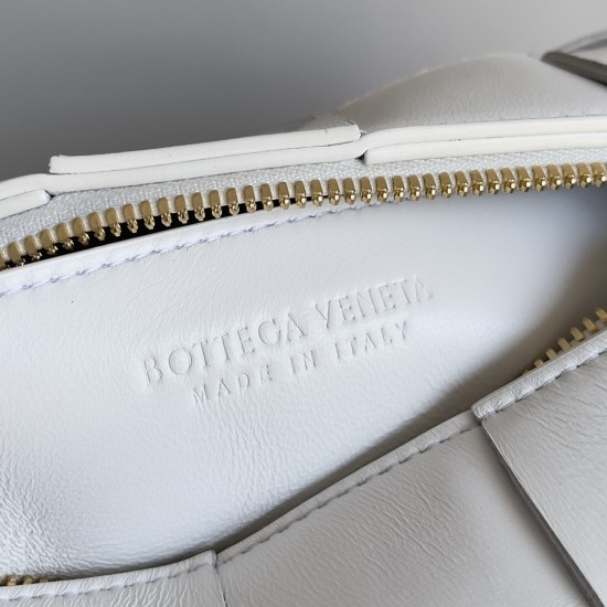 Bottega Veneta Cassette