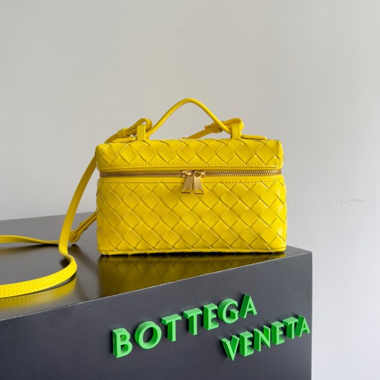 Bottega Veneta Bang Bang