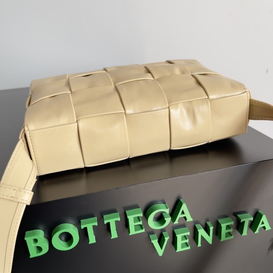 Bottega Veneta Cassette