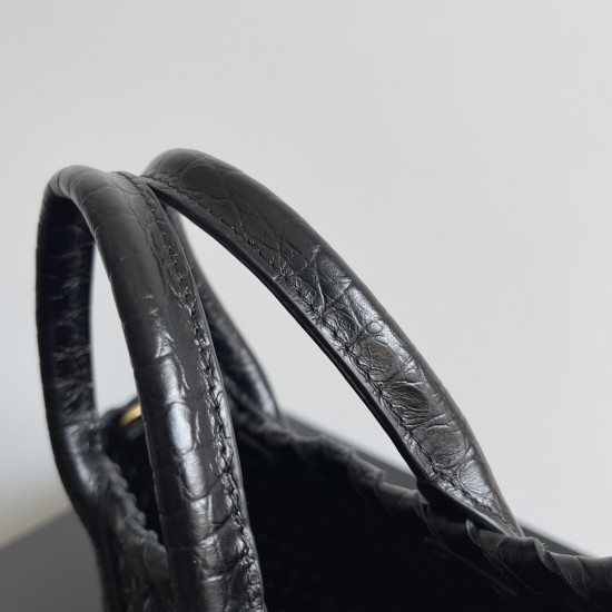 Bottega Veneta Mini Cabat