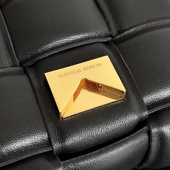 Bottega Veneta Cassette Bottega Veneta Cassette