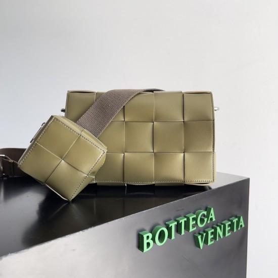 Bottega Veneta Cassette