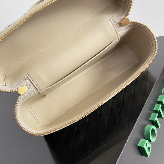 Bottega Veneta Bang Bang