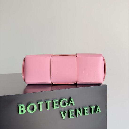 Bottega Veneta Arco Tote