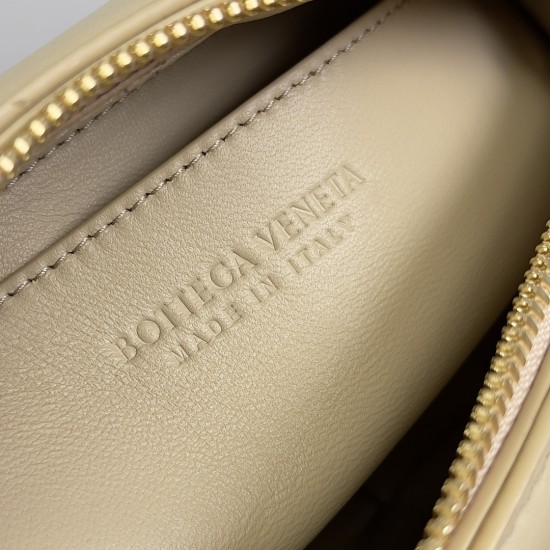 Bottega Veneta Cassette