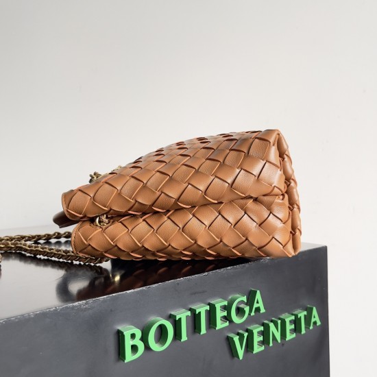 Bottega Veneta Small Andiamo Chain
