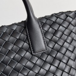 Bottega Veneta Mini Cabat