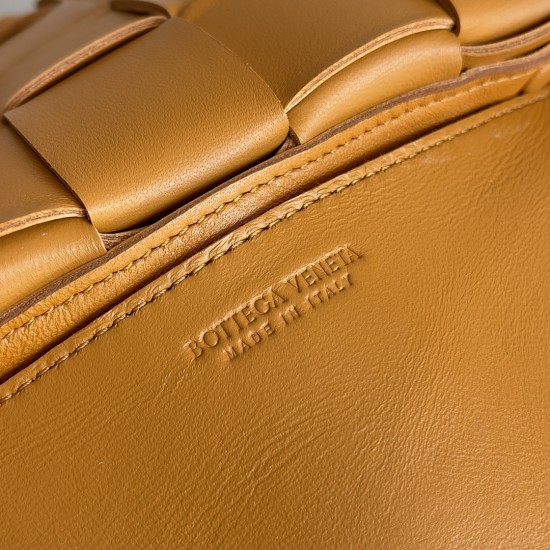 Bottega Veneta Cassette