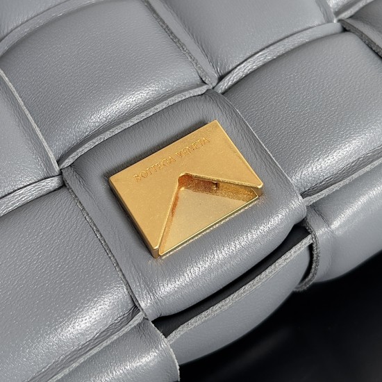 Bottega Veneta Cassette Bottega Veneta Cassette