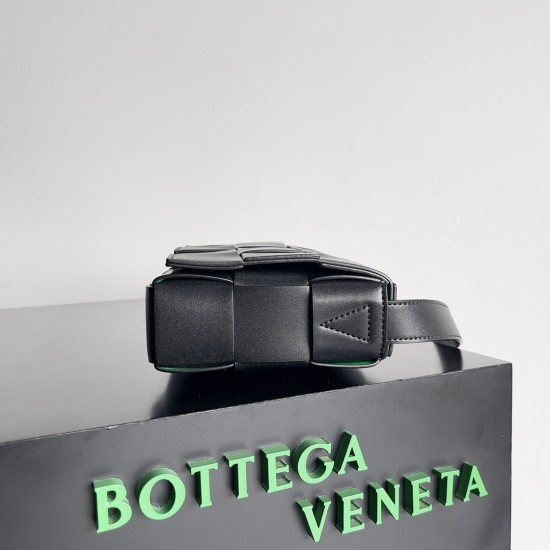 Bottega Veneta Cassette