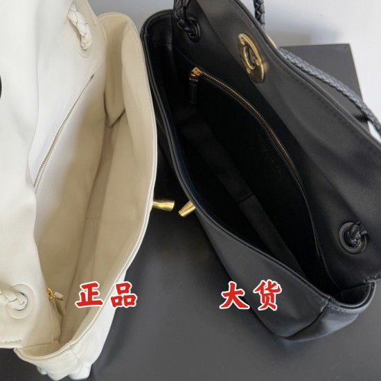 Bottega Veneta Madison