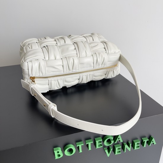 Bottega Veneta Cassette Bottega Veneta Cassette