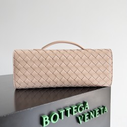 Bottega Veneta Andiamo Clutch Bottega Veneta Andiamo Clutch