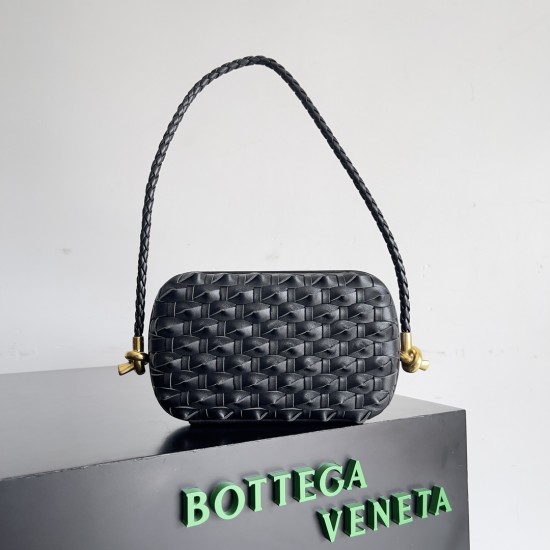 BottegaVeneta Knot Dinner bag