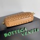 BottegaVeneta Knot On Strap Dinner Package Size: 20.5*6*12.5CM