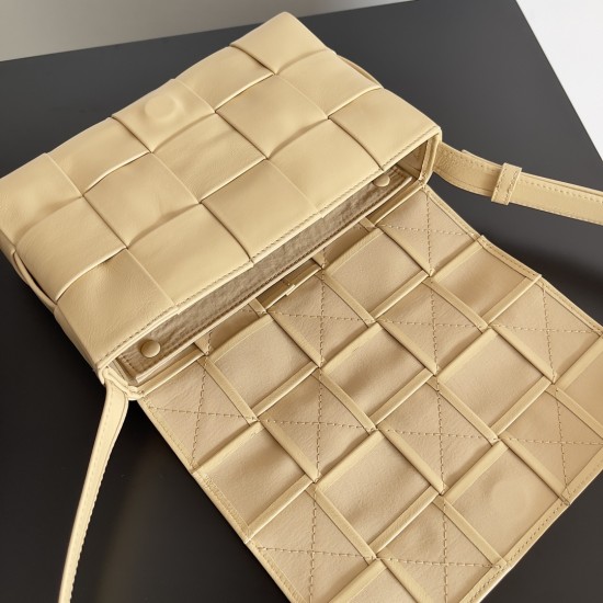 Bottega Veneta Cassette