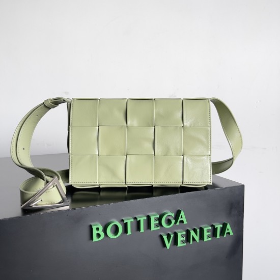 Bottega Veneta Cassette