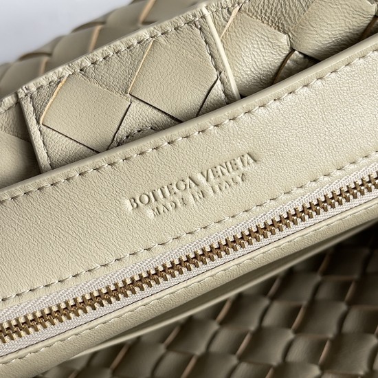 Bottega Veneta Small Andiamo