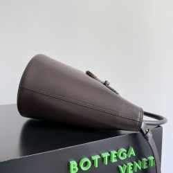 Bottega Veneta Liberta Bucket Bottega Veneta Liberta Bucket