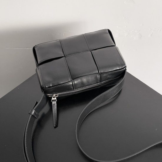 Bottega Veneta Cassette