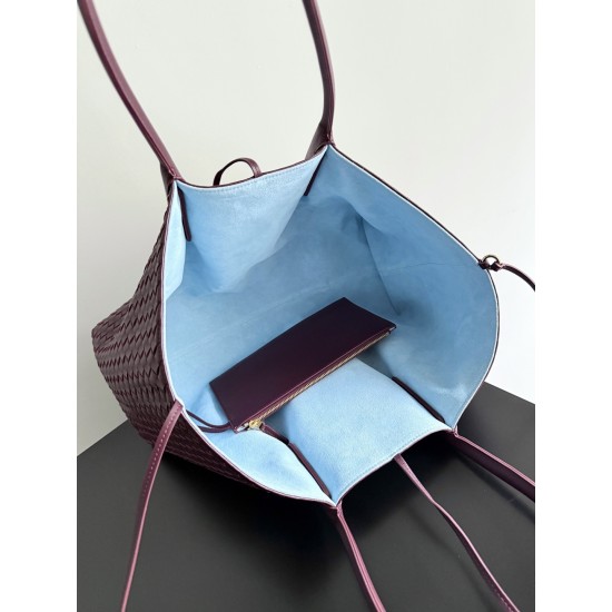 Bottega Veneta Pinacoteca
