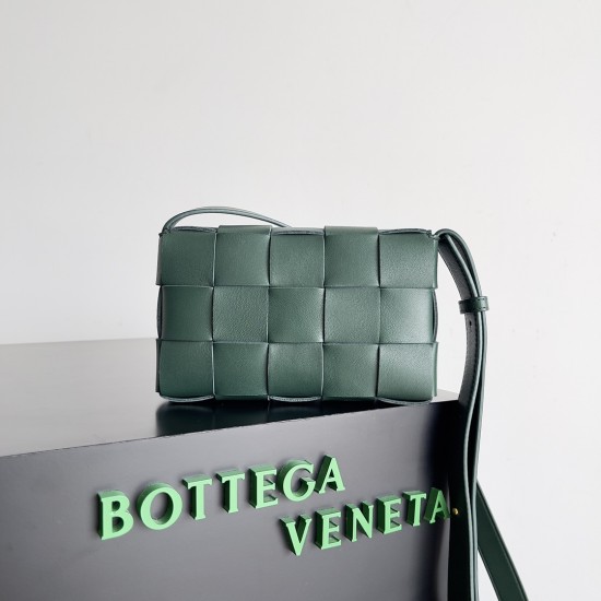 Bottega Veneta Cassette