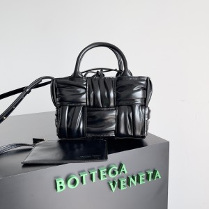 Bottega Veneta Mini Arco Tote