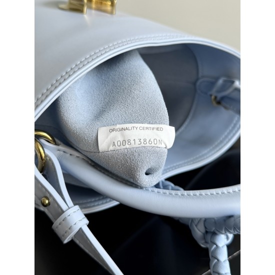 Bottega Veneta Small Liberta Bucket