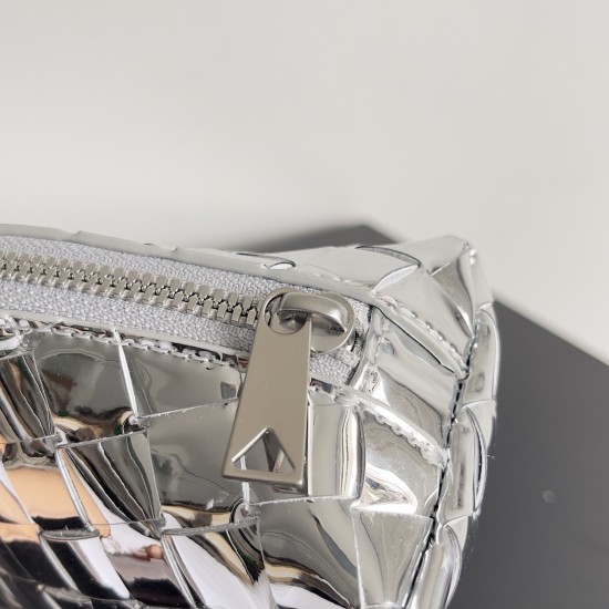 Bottega Veneta Intrecciato Small Beauty Pouch