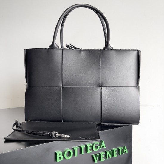 Bottega Veneta Arco Tote Bag
