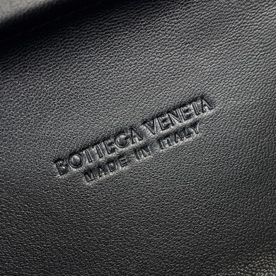 BottegaVeneta Knot Dinner bag