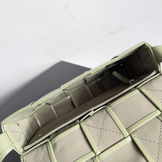 Bottega Veneta Cassette