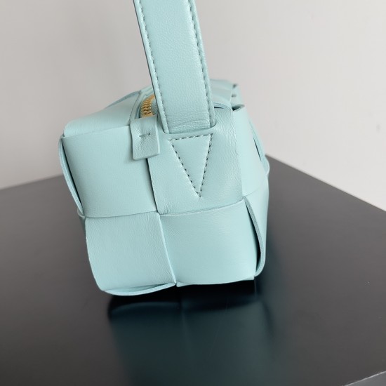 Bottega Veneta Cassette