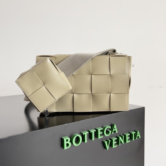 Bottega Veneta Cassette