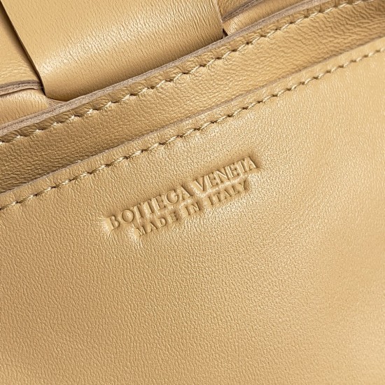 Bottega Veneta Cassette