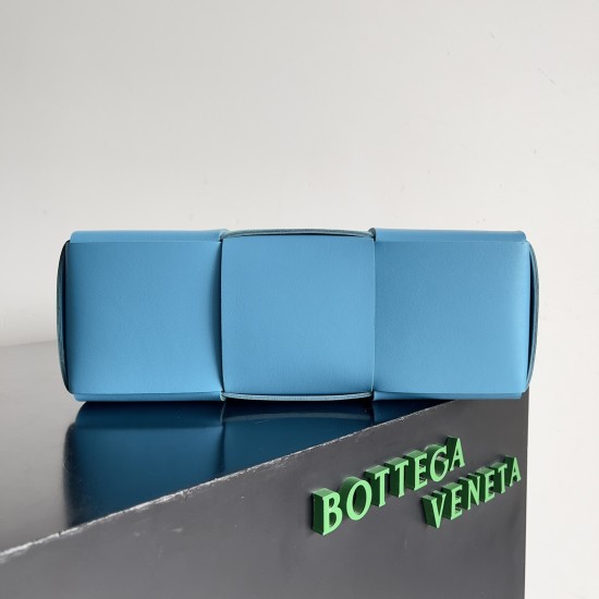 Bottega Veneta Arco Tote Size：30*20*11.5cm