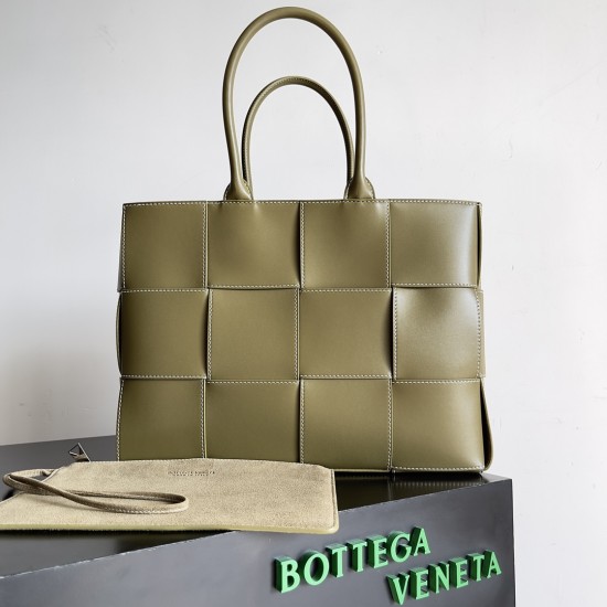 BottegaVeneta Arco Tote