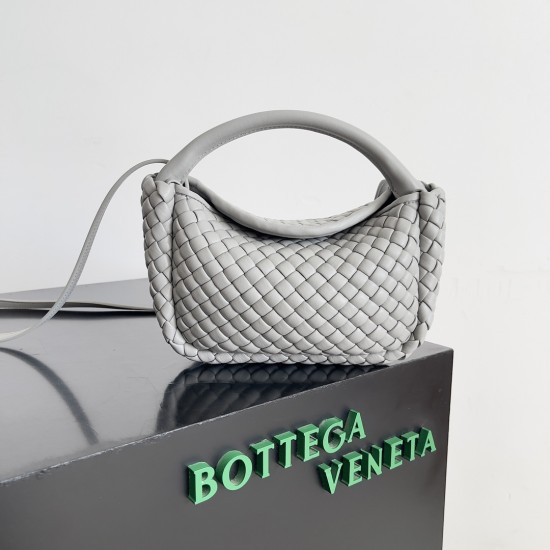 Bottega Veneta Small Cobble Top Handle