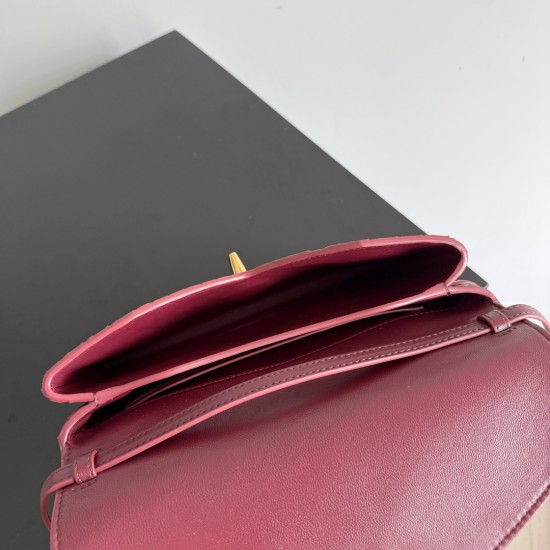 Bottega Veneta Knot Lock