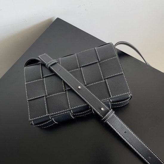 Bottega Veneta Cassette