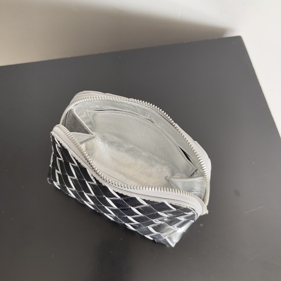 Bottega Veneta Intrecciato Small Beauty Pouch